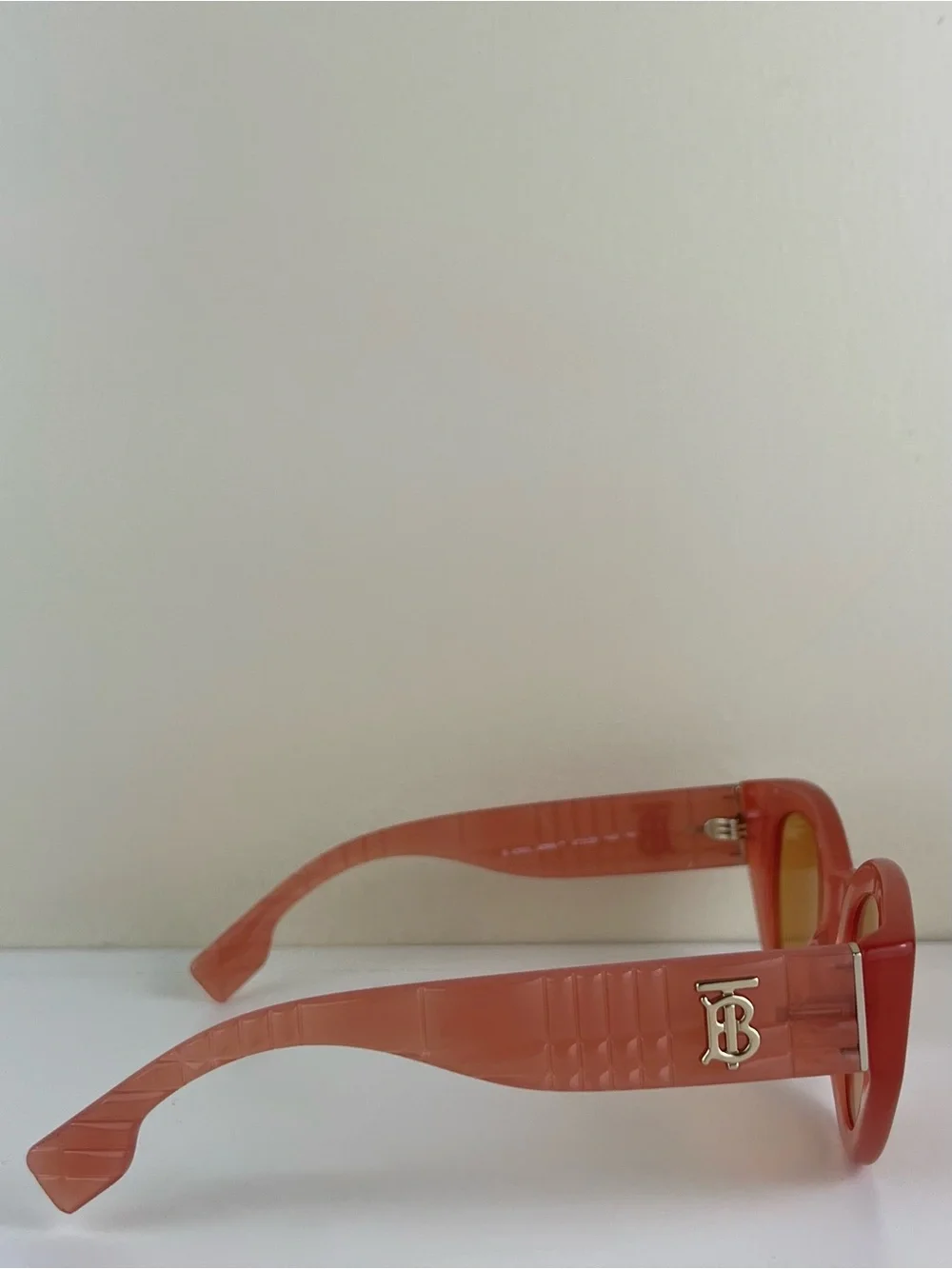 BURBERRY ORANGE ROUND SUNGLASSES - Picture 8 of 13